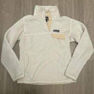 Patagonia Cream Fleece Pullover with Tan Accent